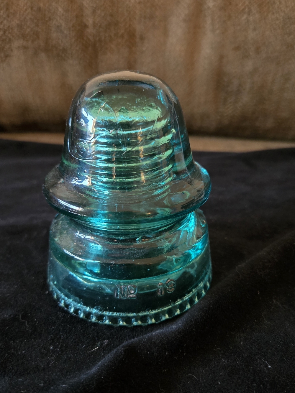 Vintage Glass Insulator in Aqua Teal Hemingray-19